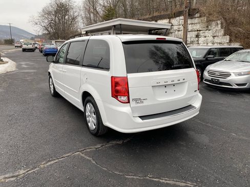 Used 2014 Dodge Grand Caravan SE w/ Quick Order Package 29E SE image 3