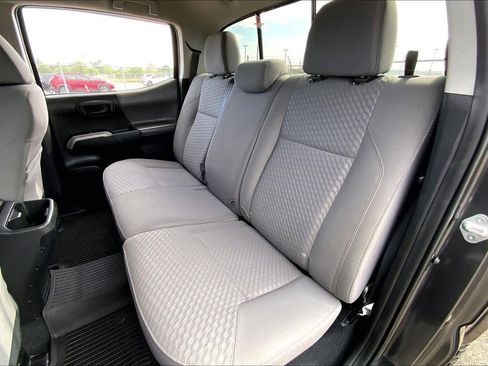 Used 2022 Toyota Tacoma SR5 image 20