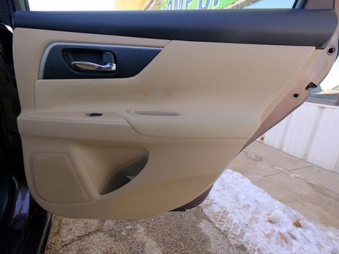 Used 2015 Nissan Altima 2.5 S w/ Sport Value Package image 11