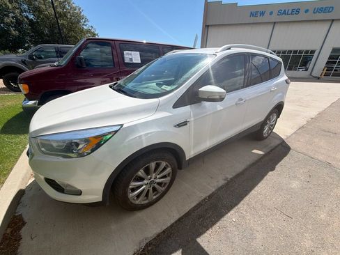 Used 2017 Ford Escape Titanium AWD/4WD image 2