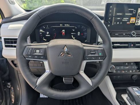 New 2026 Mitsubishi Outlander SEL FWD image 15