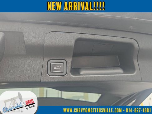 Used 2023 GMC Acadia SLE w/ Driver Convenience Package image 27