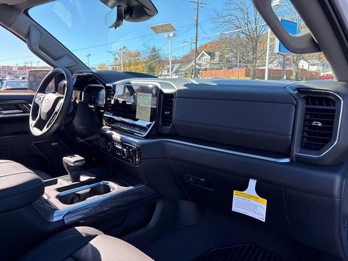 New 2026 Chevrolet Silverado 1500 LTZ w/ LTZ Premium Package image 60