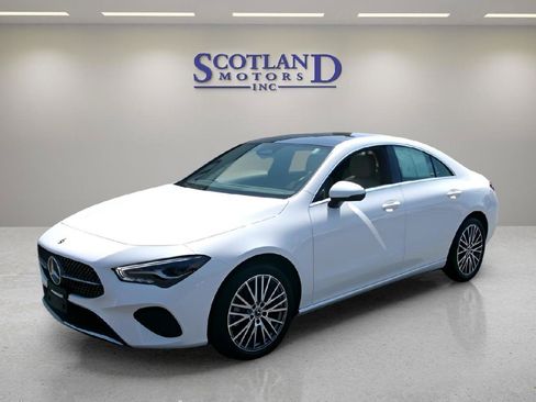 Used 2025 Mercedes-Benz CLA 250 image 2