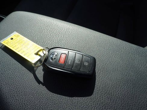 Used 2025 Toyota Camry LE image 2