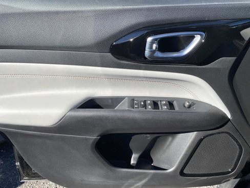 New 2026 Jeep Compass Limited image 15