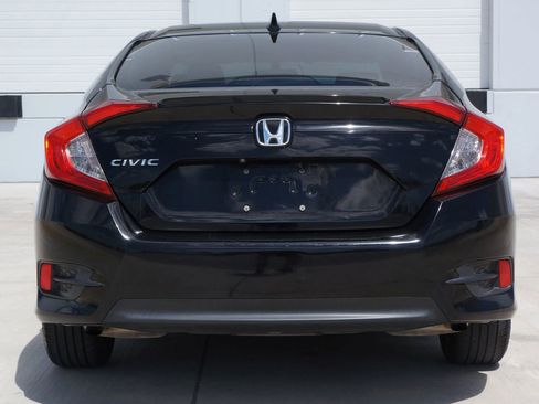 Used 2017 Honda Civic EX-L image 11