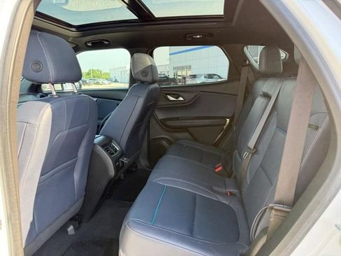 Used 2024 Chevrolet Blazer RS w/ Driver Confidence II Package FWD image 11