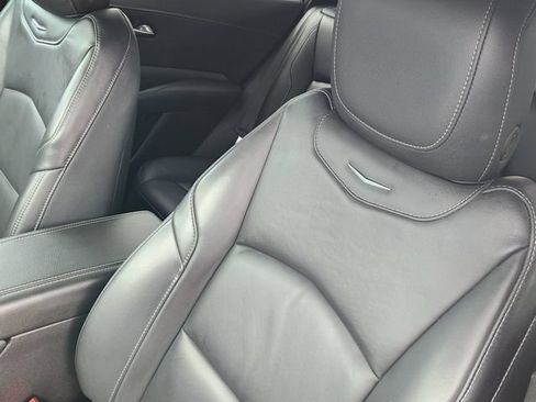 Used 2025 Cadillac XT4 Premium Luxury FWD image 24