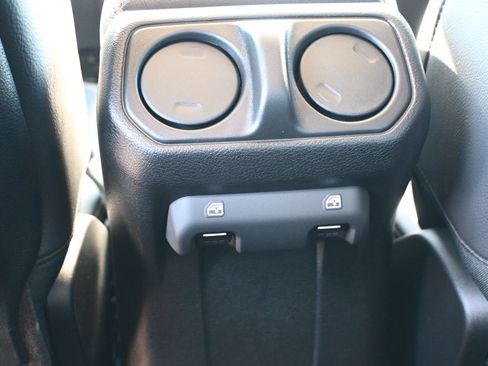 New 2025 Jeep Gladiator Sport image 22