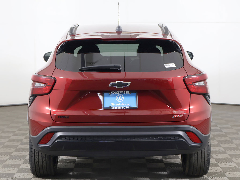 Used 2024 Chevrolet Trax RS w/ Driver Confidence Package FWD image 13