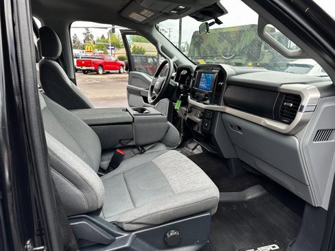 Used 2021 Ford F150 XLT w/ XTR Package image 12