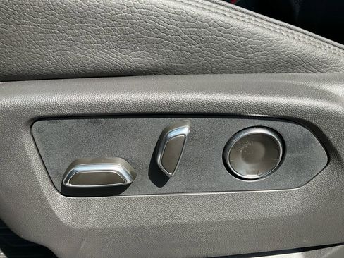 New 2026 GMC Yukon Denali w/ LPO, Floor Liner Package image 29