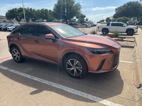 Used 2025 Lexus RX 350 FWD image 3