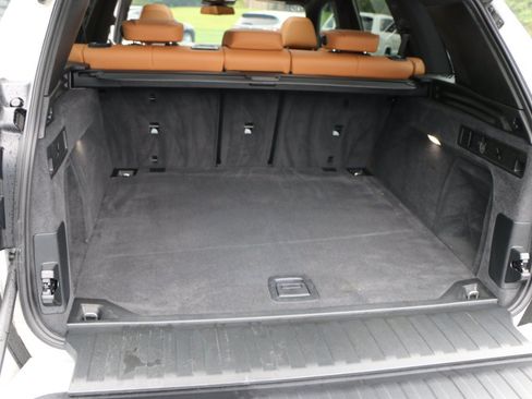Used 2024 BMW X5 sDrive40i w/ M Sport Package RWD image 34