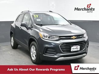Used 2017 Chevrolet Trax LT w/ LT Convenience Package image 1