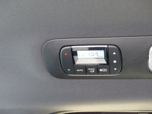 Used 2025 Honda Odyssey Sport-L image 48