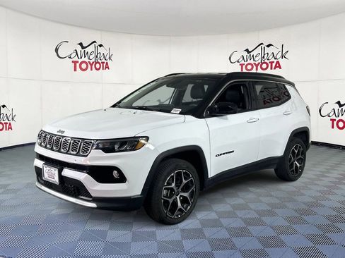Used 2025 Jeep Compass Limited AWD/4WD image 4