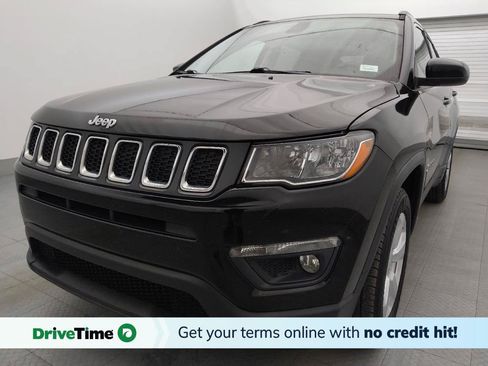 Used 2018 Jeep Compass Latitude FWD image 1