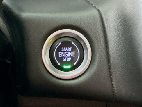 Used 2022 GMC Yukon AT4 AWD/4WD image 34