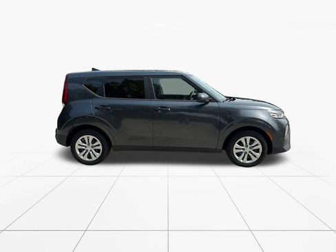 Used 2021 Kia Soul LX FWD image 9