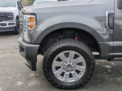 Used 2017 Ford F250 Platinum w/ Platinum Ultimate Package image 23