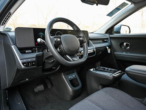 New 2026 Hyundai Ioniq 5 SE image 17