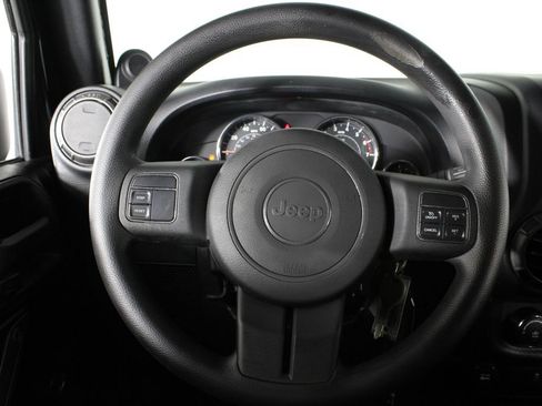 Used 2011 Jeep Wrangler Sport AWD/4WD image 9