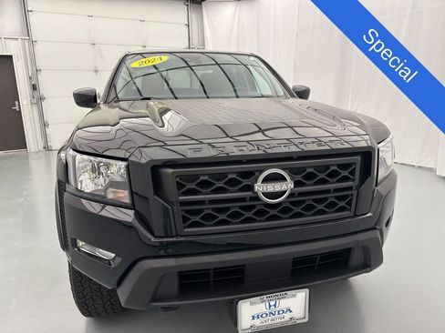 Used 2024 Nissan Frontier SV w/ Hardbody Edition AWD/4WD image 2