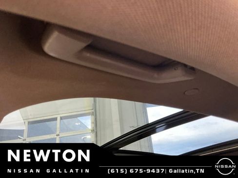 Used 2016 Lincoln MKX Reserve w/ Technology Package FWD image 4