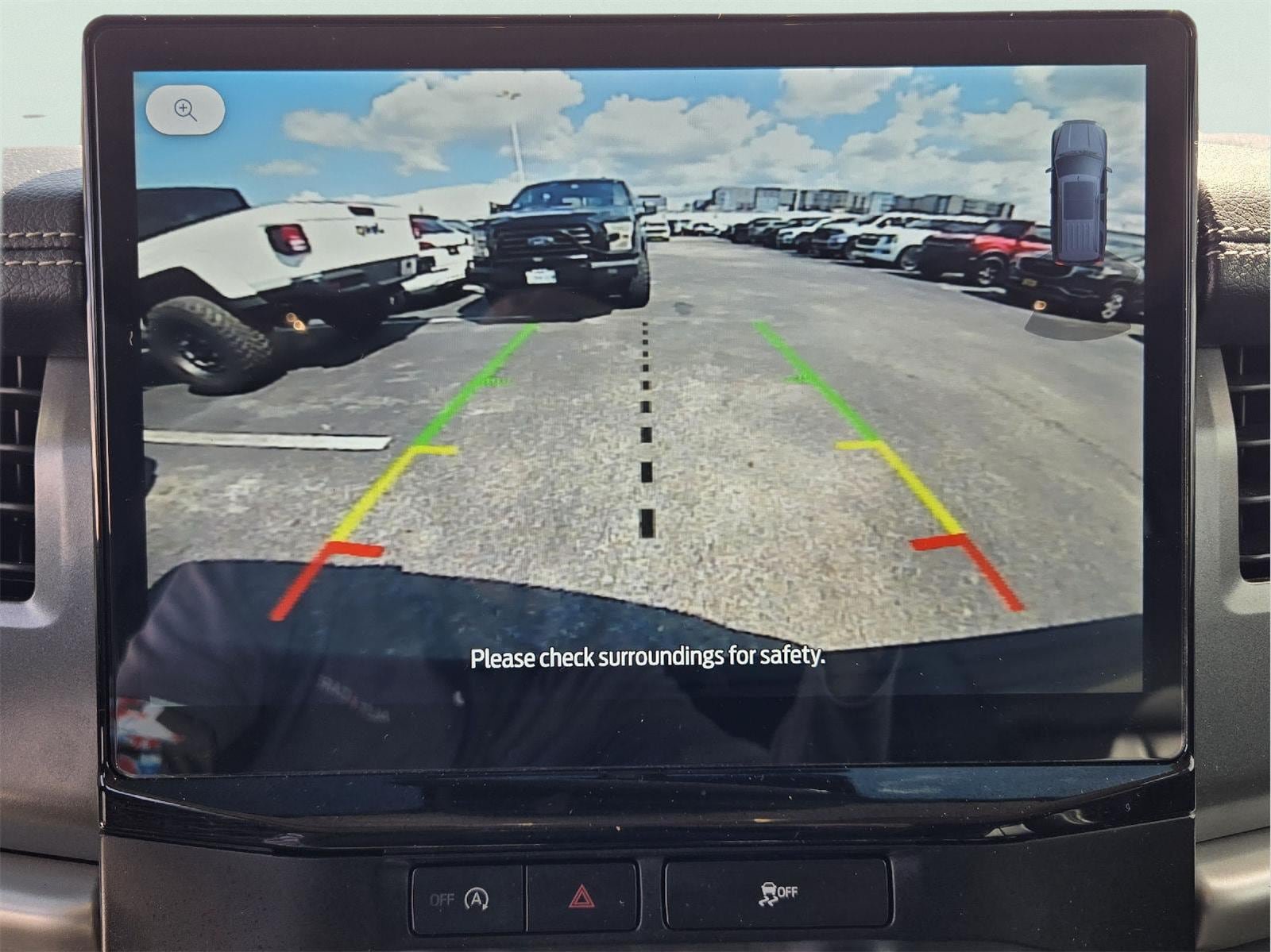 Used 2024 Ford Expedition XLT RWD image 16