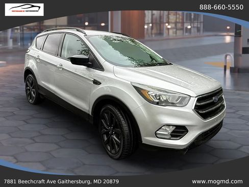 Used 2018 Ford Escape SE w/ SE Sport Appearance Package AWD/4WD image 1