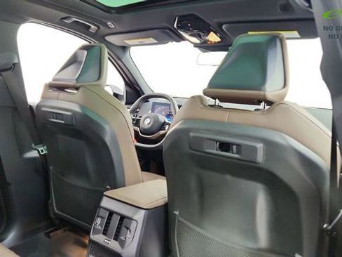 Used 2025 BMW X3 xDrive30 w/ Premium Package AWD/4WD image 27