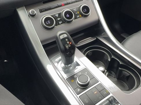 Used 2014 Land Rover Range Rover Sport HSE image 43