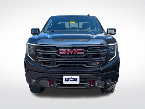 Used 2024 GMC Sierra 1500 AT4 w/ Technology Package AWD/4WD image 11