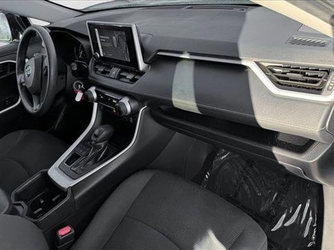 Used 2024 Toyota RAV4 LE image 20