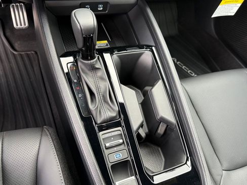 Certified 2025 Honda Accord Sport image 25