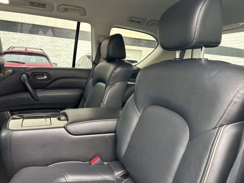 Used 2024 INFINITI QX80 Luxe image 28