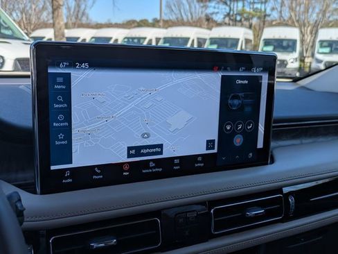 Certified 2022 Lincoln Nautilus Reserve image 22