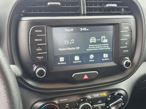 Used 2021 Kia Soul LX FWD image 31