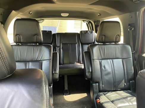 Used 2015 Lincoln Navigator 2WD image 17