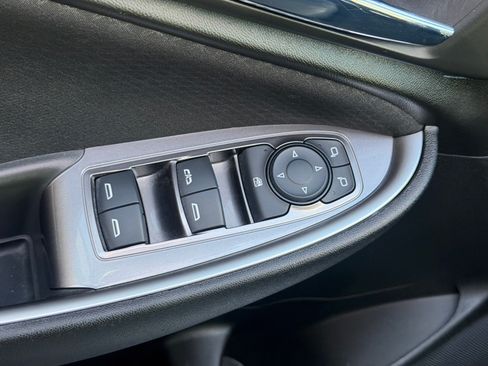 Used 2023 Chevrolet Malibu LT FWD image 8
