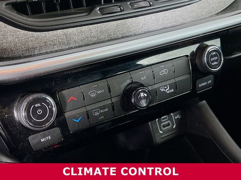 Used 2024 Jeep Compass Sport AWD/4WD image 9