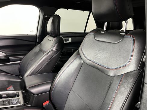 Used 2023 Ford Explorer ST w/ Equipment Group 401A image 17