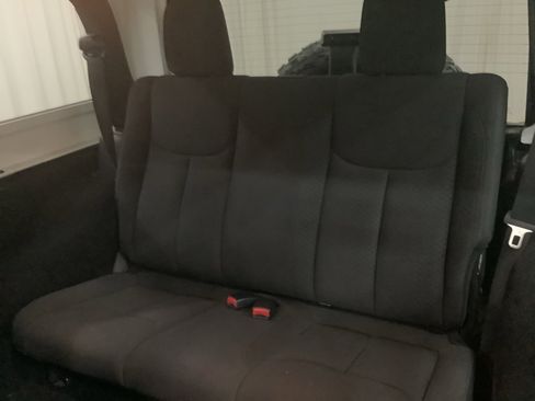 Used 2017 Jeep Wrangler Sport image 18