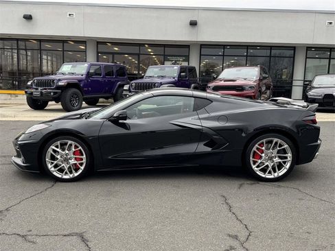 Used 2024 Chevrolet Corvette Stingray Premium Cpe w/ Z51 Performance Package image 4