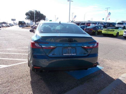 Used 2026 Toyota Camry SE image 4