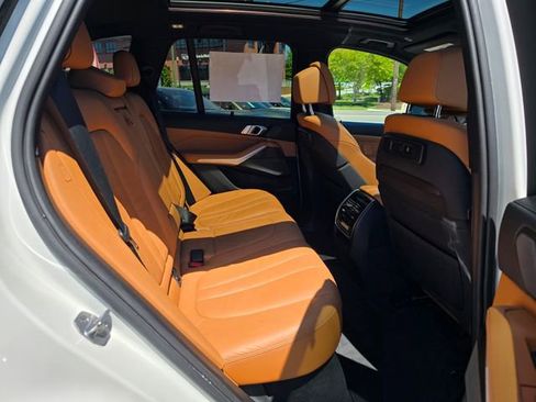 Used 2019 BMW X5 xDrive40i w/ Executive Package AWD/4WD image 40