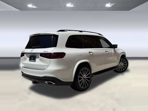 Used 2024 Mercedes-Benz GLS 450 4MATIC image 8