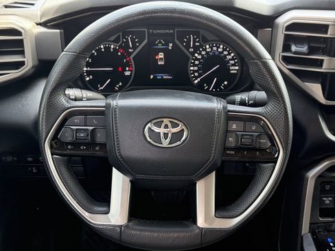 Used 2022 Toyota Tundra SR5 w/ SR5 Premium Package RWD image 15